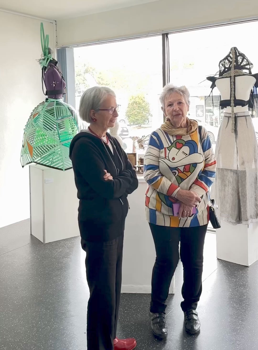 We were a very animated bunch today at the last day of the Waste to Art Exhibition & Wauchope Art Gallery Farewell!
A big thanks to everyone who came and all those involved with both the project and the gallery!
Wauchope Art Gallery
Wauchope Chamber of Commerce and Industry Port Macquarie Hastings Council
Artwalk Port Macquarie