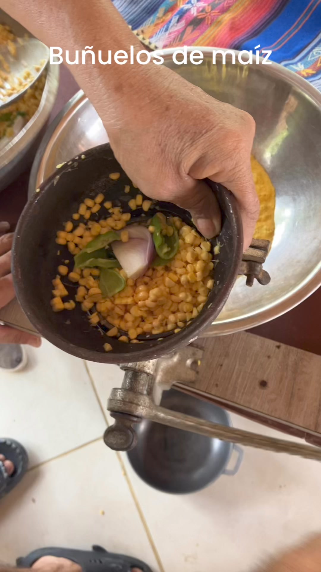 Buñuelos de maíz frito