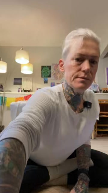 Kriya for circulation and clarity!!
This set has Kirtan Kriya at the end for the meditation. I did this particular kriya for 6 months every day.
If you’re looking for a 40 day Kriya this one is simple and works quick to give you energy.
The quality of this video is because FB and IG don’t think I have enough followers to make it worth there wild to have higher quality.. NO JOKE .. it’s a thing.
If you don’t have a lot of interaction outside your normal crew of cheerleaders, they don’t waste time on people (me and others) who don’t make them money. So eventually I’ll upload to Vimeo or YouTube.
#kriyaoftheday #kundaliniyoga #kundaliniyogateachertraining #adventuresinyoga #kundaliniyogateacher