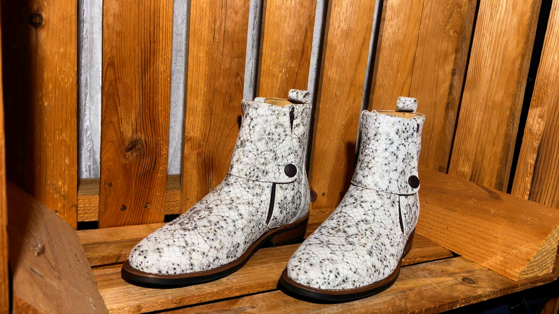 💥Bottines taille 38 modèle unique 💥
Prix 200€