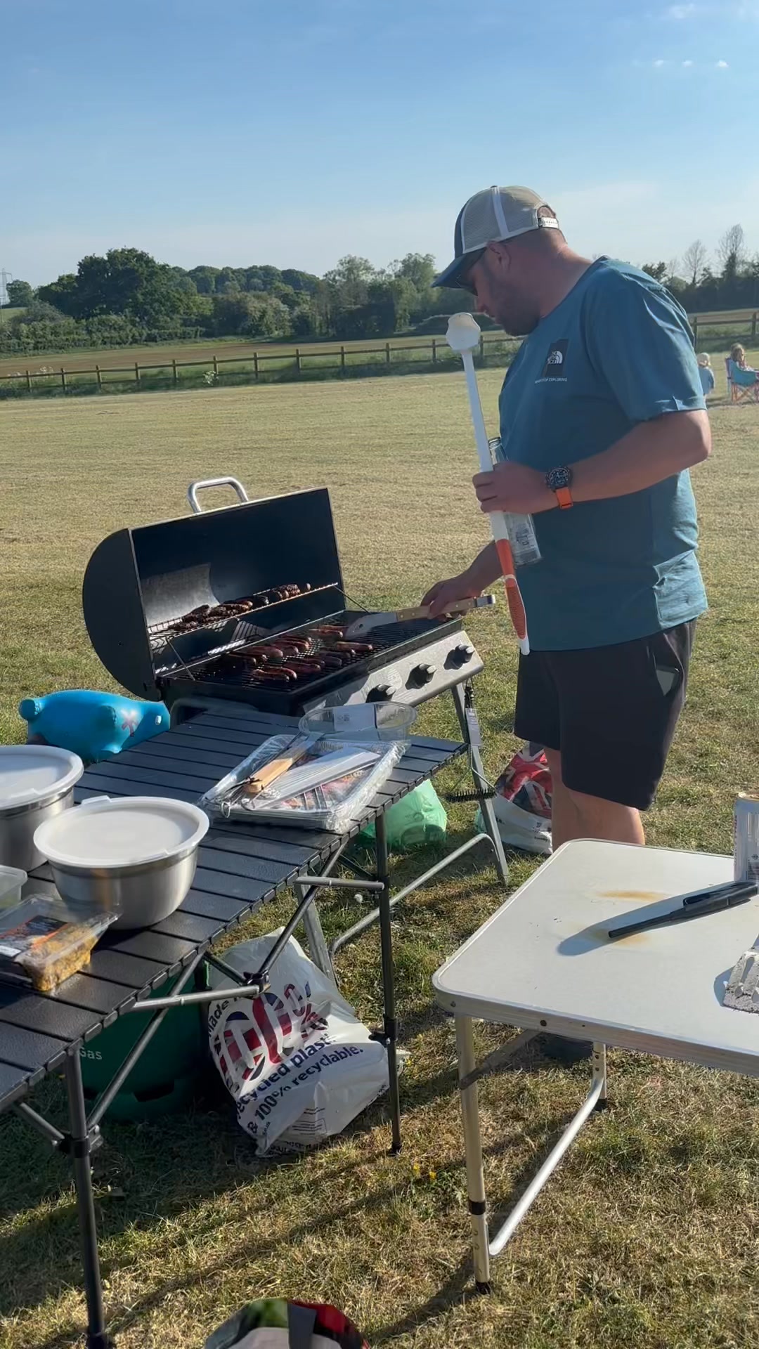 A last minute camp out with fam and friends ✌️❤️