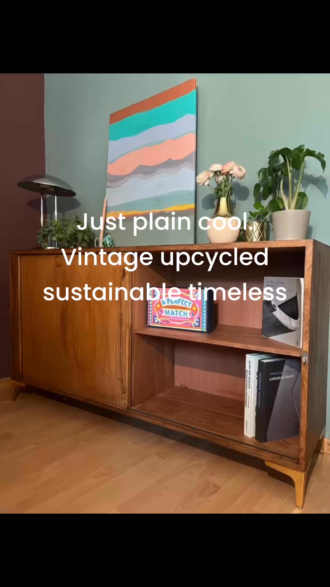 SOLD #vintage #sideboard #sustainable #unzerstörbar #goldlegs #abschliessbar #einzelstück #klassiker #midcentury #upcycled #patina