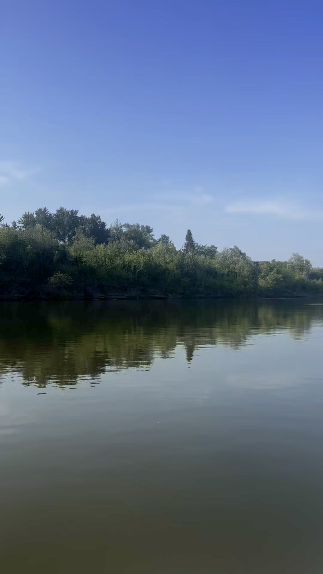 We launched a raft at Lily Plain and floated the North Saskatchewan River all the way to our home in Prince Albert—6 hours of uninterrupted beauty.
There is something powerful about seeing the world from the middle of the river. You cannot grasp the scale and stillness until you are in it.
No notifications. No noise. Just the rhythm of the water, the rustle of trees, and time to simply be—with nature, and with each other.
Sometimes the best way to reconnect is to completely disconnect.