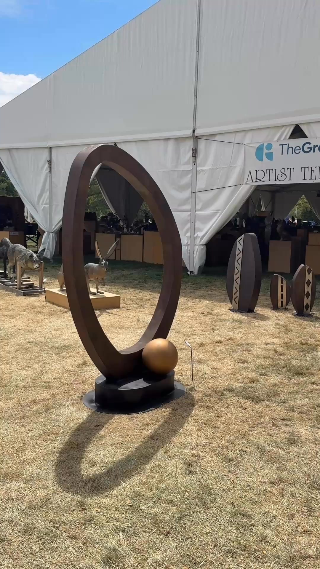 I cannot thank all the volunteers Sculpture in the Park for their gracious support & help. Had an outstanding show which allows me to create my next collection-so excited, thank you patrons🧑🏻🏭