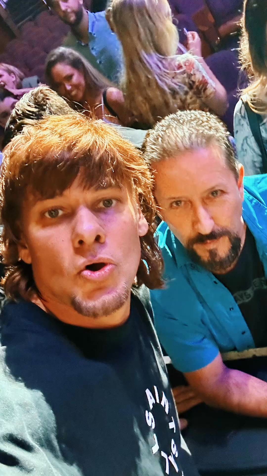 When “The Guy” on stage recognizes you from his podcast years ago, good times 😎… #theovon #follow #followme #bountylife #bountyhunter #privateinvestigator #thehumanhunters #robdick #robdickpi #thatguy #thatguyagain #livingmybestlife