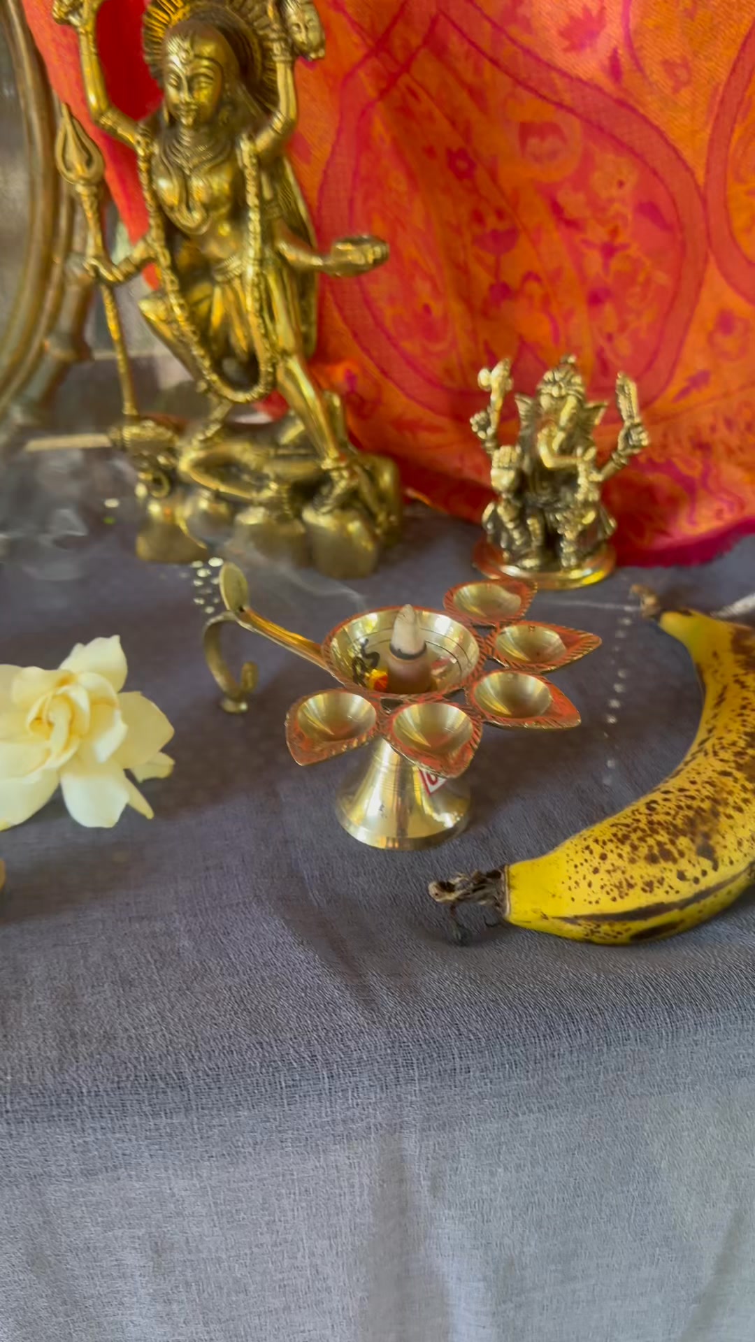 Excited to say that I’m back from 7 weeks in India! 🇮🇳
I stayed in an ashram an underwent advanced and extremely intensive kriya, kundalini, mantra, puja and Ayurvedic lifestyle training. Trained in the yog- Vedanta tradition straight from the source in Rishikesh, the home of yoga.
Kriya = ‘Action to lead us to evolution, expansion and liberation’ … It is an intelligent technology that encourages us to access deeper states of shunya, energy wisdom and understanding of deep harmony with nature (including our own nature) connecting to the cosmos. It is evolutionary action through structured sadhana (practice) to enliven us on our path, our dharma.
It truly is quite an awakening and beautifully healing experience and process.
You need no prior experience and I cater and deliver for all levels safely with loving care.
If it calls to you I’d love to invite you to come to the re-opening of my home temple studio in Tallowood estate, Mullumbimby this Saturday. 10am start -come five minute early.
Book in via the website booking page. 🙏🏽Afterwards my mother and I are making and gifting delicious Ayurvedic Sri-Lankan rice and Dahl.
We will have a guided meditation and mantra with a mini puja blessing ceremony to close.
The items on the altar are from India and were blessed and activated at mother Ganga the sacred river flowing through Rishikesh and feels extra potent and charged.
I can’t wait to share this with those of you who are drawn or curious.
With all my bhakti love,
Kali
*Oja yoga is slowly changing the name to ‘House of Kali’ as we are slowly expanding.
Web/bookings; ojayoga.com.au
Come and experience Kriya with Kali 🙌🏽🌝🪷