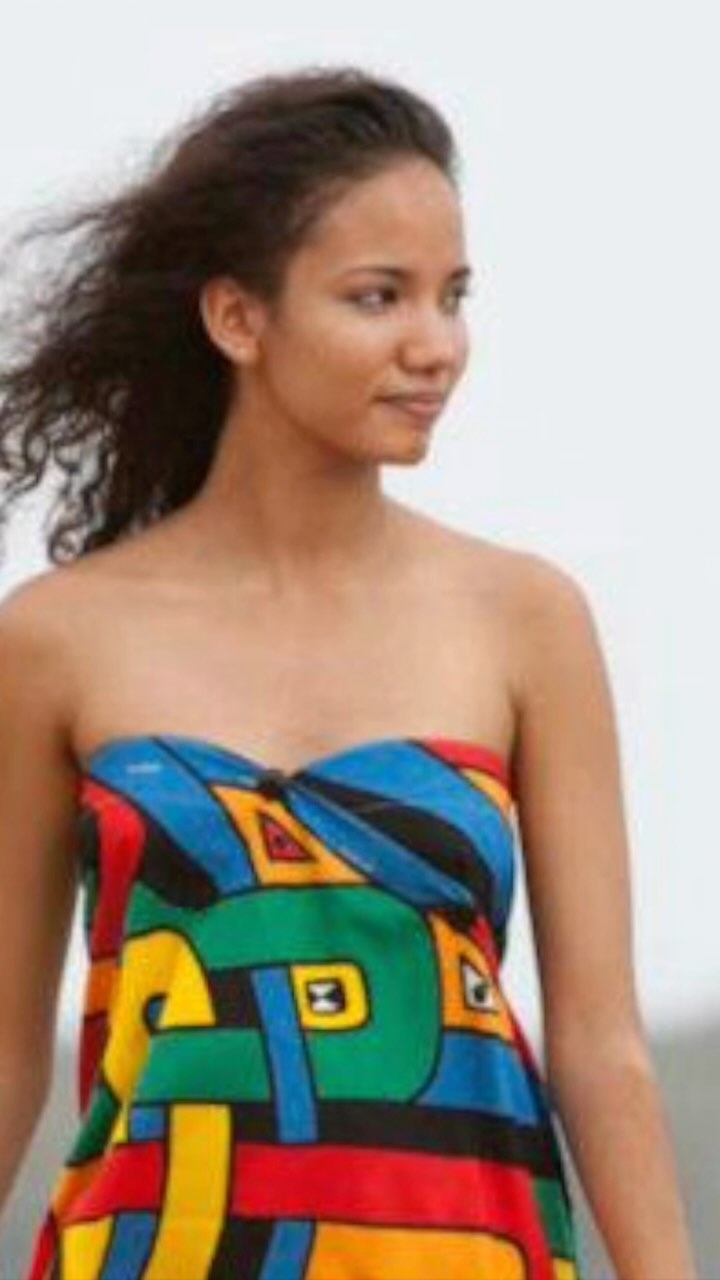 🌴 Annonce spéciale ! 🌴
Les pré-commandes sont maintenant ouvertes pour les magnifiques paréos Hatt Eaton chez Label Guyane ! 🎉
🌺 On sait combien vous les adorez pour leurs designs et la qualité de leur tissu.
🛍 Ne manquez pas l’occasion de réserver votre paréo Hatt Eaton dès maintenant ! Il vous suffit de vous rendre sur notre site web et de passer votre pré-commande. Quantités limitées, alors dépêchez-vous ! 💃
🎁 De plus, exceptionnellement parce-que c’est bientôt les fêtes. La boutique vous offre 10% de remise sur votre achat. Uniquement valable pendant la période de pré-commande jusqu’au 15 Décembre.
💻 Rendez-vous sur notre site web dès maintenant. www.labelguyaneshop.com
📅 Date limite de pré-commandes :
15 Décembre 2023
.
. Photos-R.Liétar
#Guyane #guyanefrancaise #pareo #arttembe #drapeauguyane #cartedeguyane #yana #cayenne #labelguyane #collection #cadeau #Kourou #saintlaurentdumaroni #bois #stylo #styloguyane #labelguyaneshop #artwayana #hatteaton #tissus #textile #labelguyane #entrepriselocale