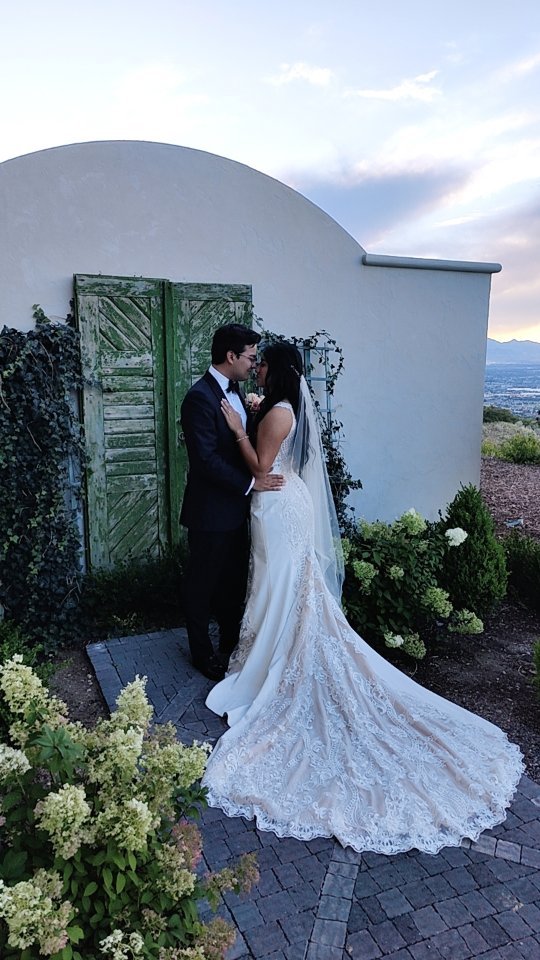 We wish you the best!
Dawn and Matt,
We hope this month has been filled with love and adventure. Happy 1 month anniversary! Your wedding was definitely one for the books. We absolutely loved coordinating this beautiful day for you. It was packed with talented artists, lots of dancing, smiles, and laughter. But most of all, it was a day full of love and celebration for the love you two share. Thank you for inviting us to be a part of it.
🤍 Your @creatinglifemoments family
Photographer: @nicoleastonphoto
Venue: @siempreutah
Florals: @brontesflorals
DJ: @dj.c.chanz
Hair and Makeup: @marisarosemph
Catering: @maglebys_catering
Photo Booth: @clementinephotobooths
Illustrator: @liveeventillustrator
Cake: @granitebakery
Lighting: @moonlightutah
Officiant: Reverend Craig Gordon
#utahweddingplanner #eventplanner #utahbride #summerwedding #outdoorwedding #shesaidyes #gettingmarried #weddinginspiration #classy #elegant #engaged #weddingflorist #weddingvenue #receptiondecor #weddingdj #utah #utahviews #utahevent #bestdayever