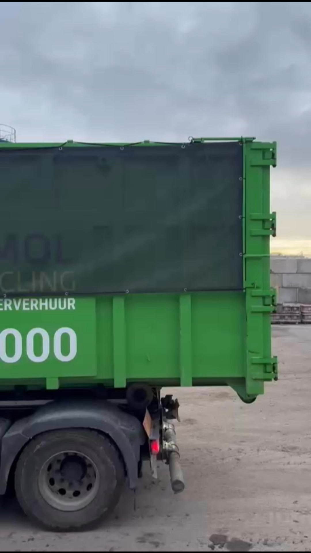 Terug vele klantjes mogen bedienen vandaag bij De Mol Recycling BV 🙏.
#weekendvibes #merci #saturday #itsweekend #callmemonday