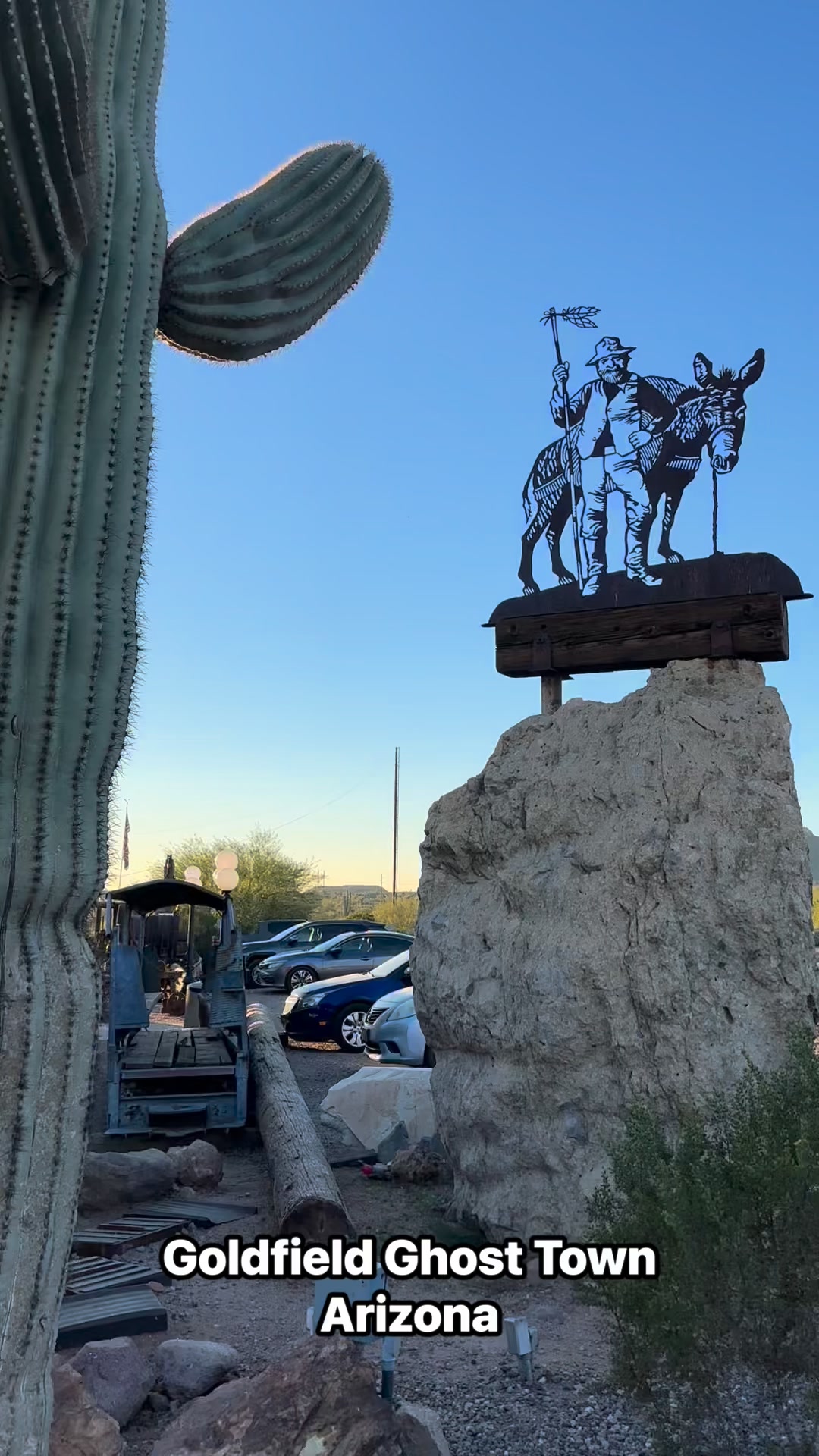 Old western streets, dusty vibes, mountain views, and all the quirky charm you’d expect from an Arizona ghost town. Totally feels like stepping into a movie set.
#GoldfieldGhostTown #ArizonaGhostTown #VisitArizona #OldWestVibes #ExploreAZ #ArizonaAdventures #DesertVibes #WildWest #TravelArizona #AZReels #ArizonaTravel #HistoricArizona #SuperstitionMountains #DesertExploring #cowboytown #cowboyarizona
