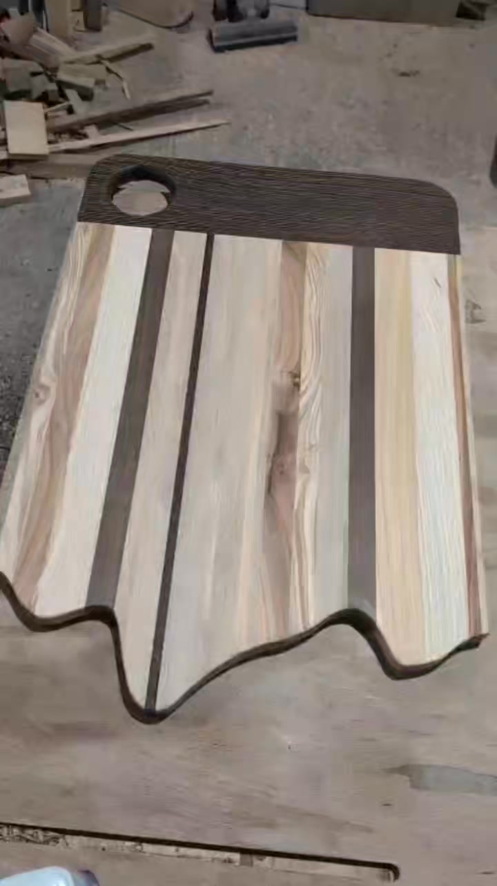 I’ve been playing with a mix of ash, elm, walnut, wenge and beech, letting each timber bring its own character to the piece. The result is a new board that feels both playful and refined, something you can load up with cheeses and nibbles, or put straight to work as a chopping board in the kitchen.
It’ll be coming with me to the Christmas Market, ready to find its new home. If you’re passing through, come have a feel of it in person.
#woodworking #carpentry #ash #beech #walnut #wengewood #elmwood