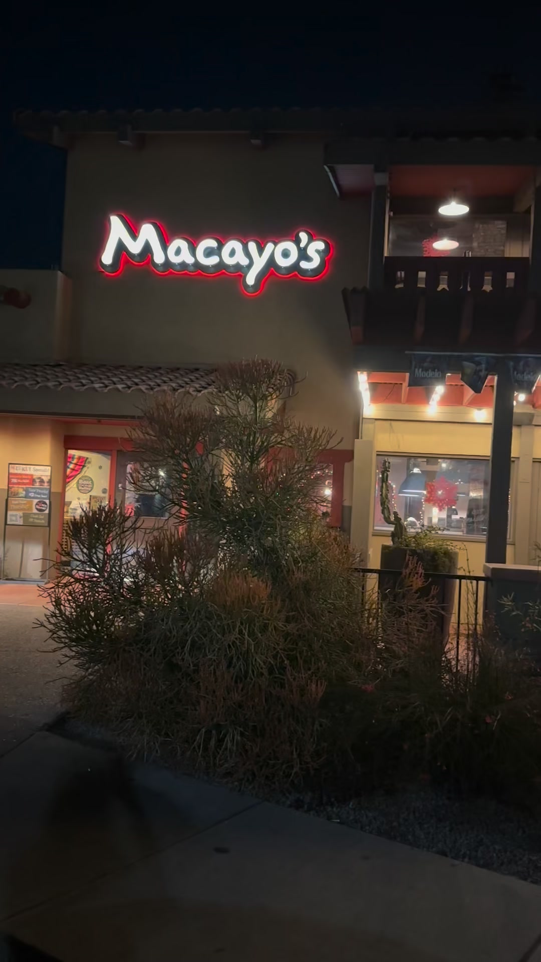 Classic Mexican flavors, colorful vibes, and one of those spots that just feels comforting the second you walk in. Perfect stop for good food, good company, and a laid-back Arizona meal.
Would totally come back 👌
#Macayos #MacayosMexicanKitchen #GilbertAZ #GilbertArizona #ArizonaEats #MexicanFoodLovers #ArizonaFoodie #LocalEats #FoodInArizona #TravelArizona #DesertDining