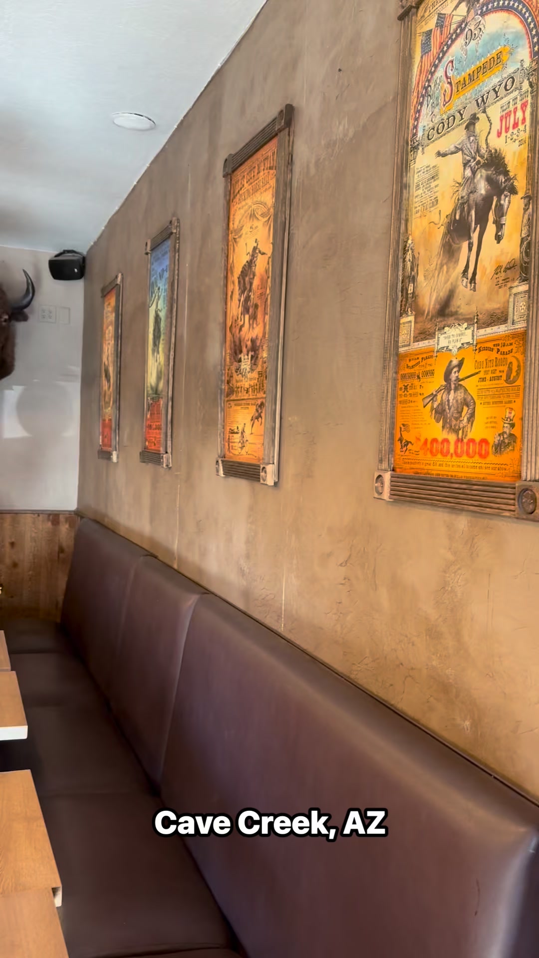 Stopping for a bite in Cave Creek, Arizona feels like stepping straight into the Old West 🤠🌵
This spot is full-on cowboy vibes — rustic decor, western details everywhere, and that classic desert-town charm that makes Cave Creek so fun to explore. Perfect little stop while wandering around town and soaking in the Wild West atmosphere.
Have you been to Cave Creek yet?
#CaveCreekAZ #CaveCreekArizona #ArizonaEats #ArizonaTravel #WesternVibes #CowboyStyle #WildWestVibes #DesertTown #ArizonaRoadTrip #HiddenGemsAZ #TravelArizona #SouthwestStyle #FoodStop #ExploreArizona