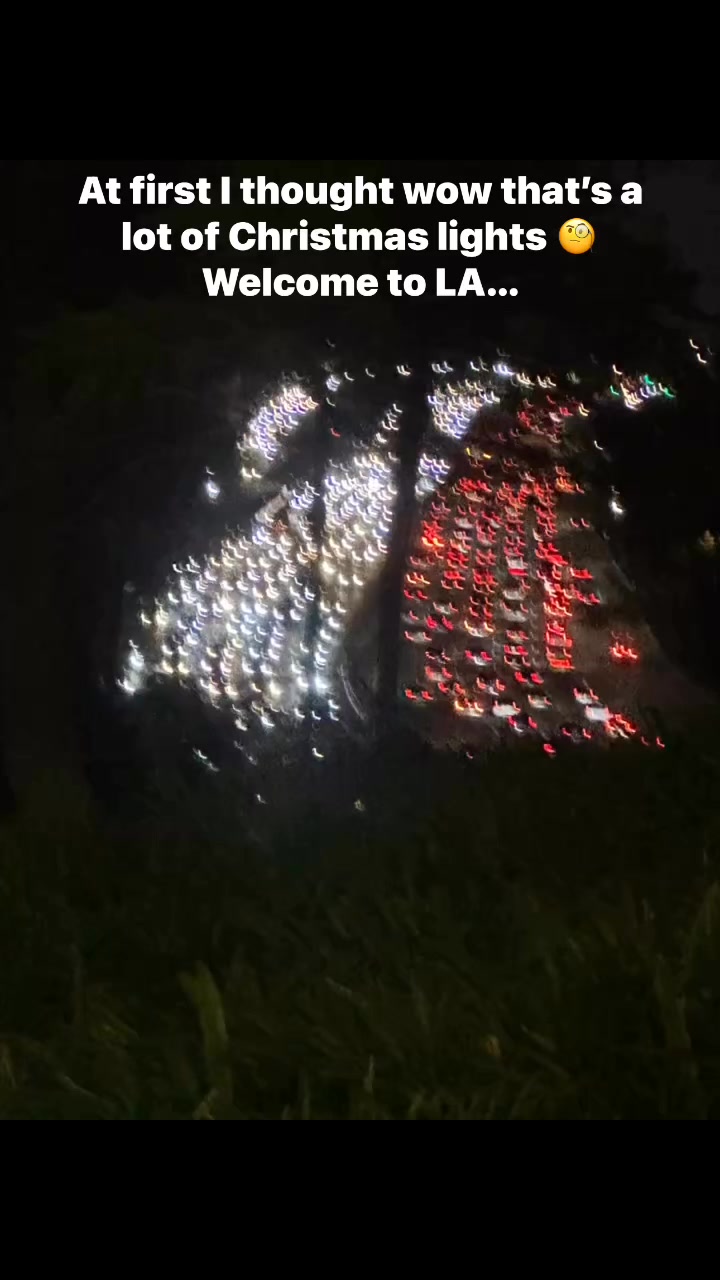 At first I thought wow that’s a lot of Christmas lights 🧐 #latraffic #xmas2025