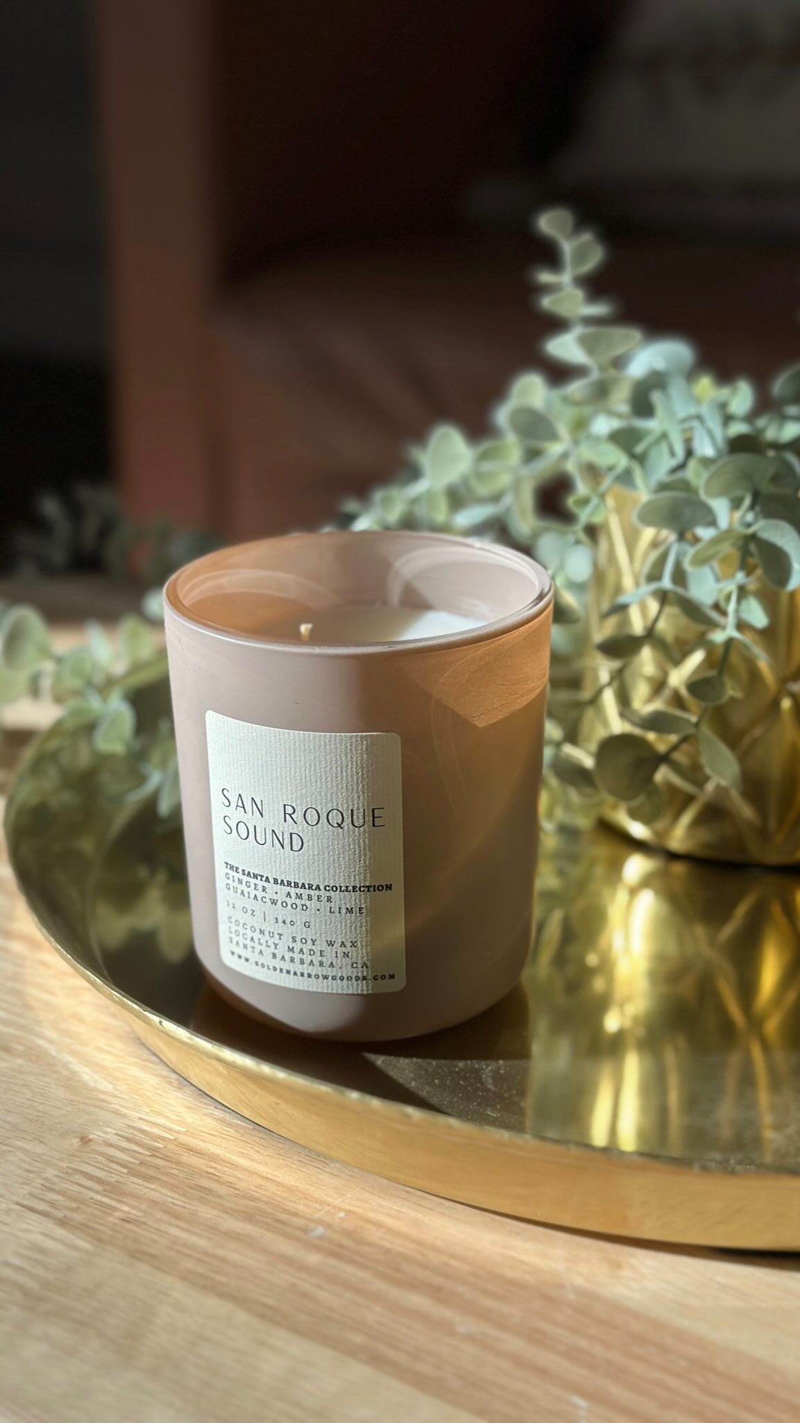 Live beautifully with San Roque Sound
Our San Roque Sound exudes fresh tropical fruits and flowers and settles into deep amber and musk.
All of our candles are made in small batches, hand poured, and use non-toxic vegan coconut soy wax, cotton wicks, and phthalate-free fragrances.
Shop using the link in our bio, or our ‘Latest Events’ IG Highlight to see when you can shop in person!
#soywaxcandles #handmadecandles #candleseason #luxurycandles #santabarbaralife #montecitolifestyle #goldenarrowgoods #coconutwaxcandles #phthalatefreecandles #naturalcandles #smallbatchcandles