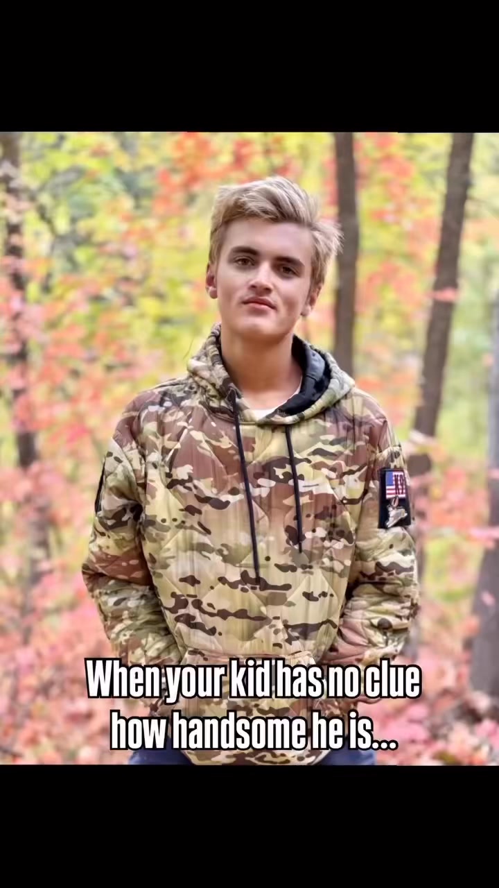 Kind, smart, driven, mature, honest, handsome. Comment if you know a teen who thinks Preston is cute.
#hotnerd