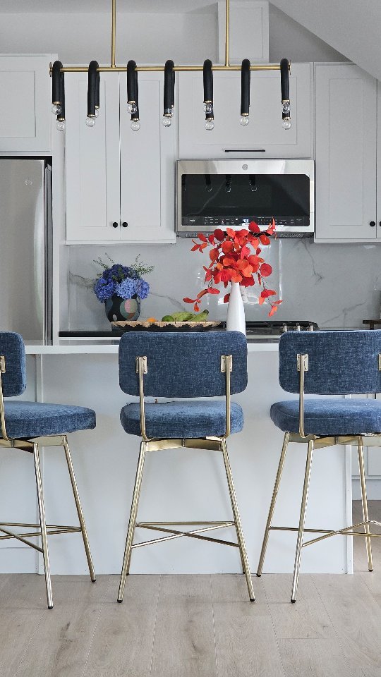 Welcome to the 3rd unit of the #VPcondoproject. The plan was to share the process as I go through it, but time didn't allow for that. ๐คฆ๐พโโ๏ธ๐
Some of you may know that I bought this building a couple of years ago and wanted to renovate and sell them as condos, but I ended up keeping them as rentals (for now). This project definitely stretched me as a designer and as an investor. The amount of "figuring it out" that I had to do to make it work and to add value to the property was astonishing. To say that I am proud of the work done here is an understatement. ๐๐ช๐พ๐๐พโค๏ธ
What are your thoughts on this transformation?
Full video in stories! #transformationtuesday