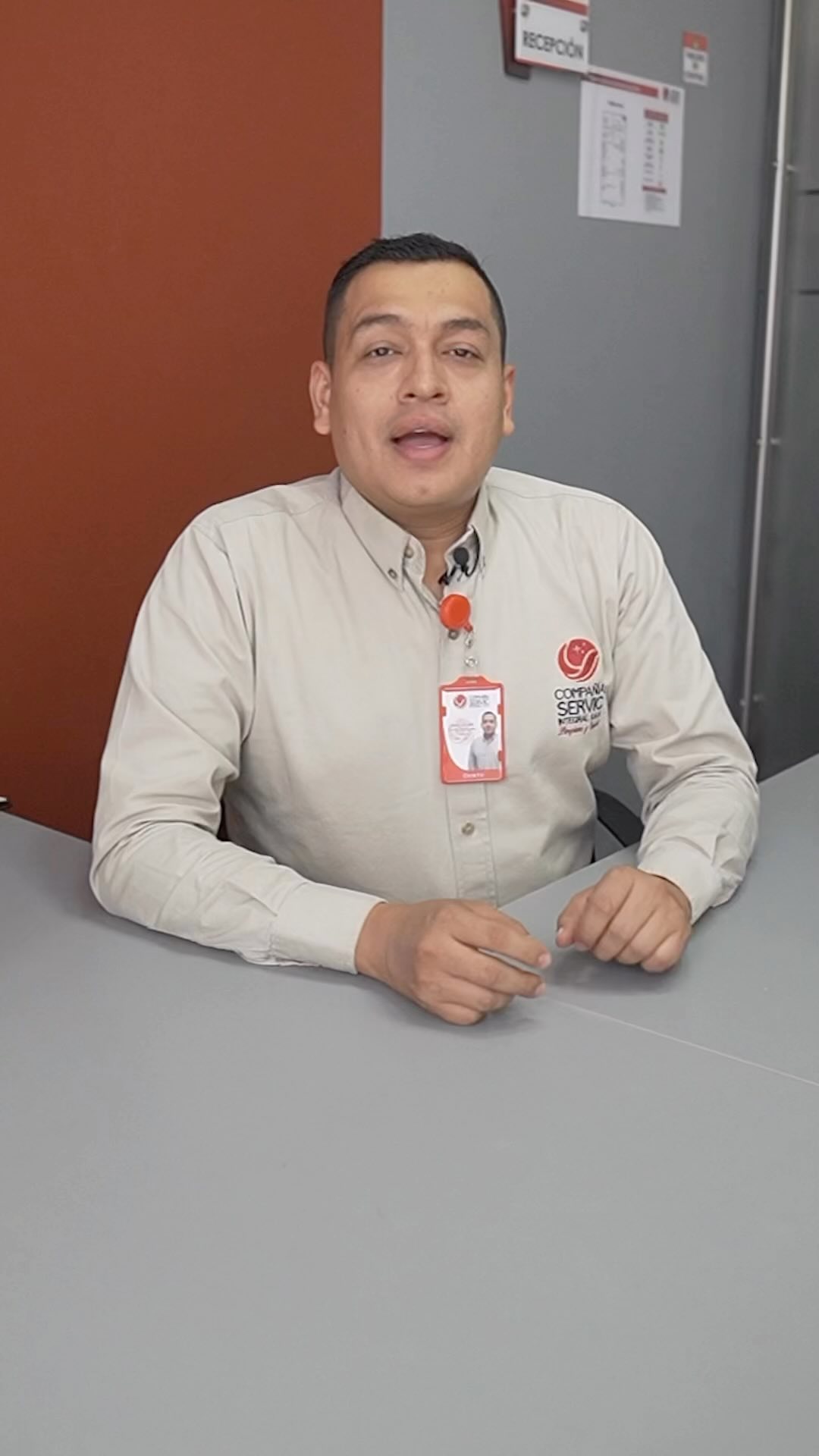 Desde @companiaservic les deseamos una Feliz Navidad 🎄😃
#reels #equipodetrabajo
#aseoylimpieza #empresas #oficina #propiedadhorizontal #villavicencio #metacolombia #feliznavidad #merrychristmas #christmas