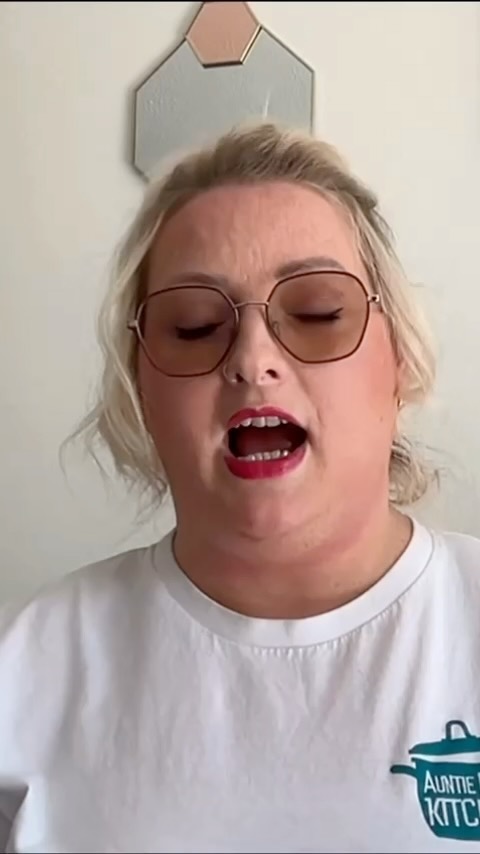 The idea behind this charity is to provide fundamental skills to young people - yes, cookery of course but also kitchen safety, recycling, budgeting - which are not taught enough. With Learn Plus Us, we have built a curriculum for young people as they transition out of the care system to avoid them falling off the ‘cliff’ into forced adulthood without support - and you can help. See our bio for ways to donate and please share this with your network 💙💛❤️
#lovemk #lovemkday #lovemkbusiness #miltonkeynes #buckinghamshire #charity #careexperienced