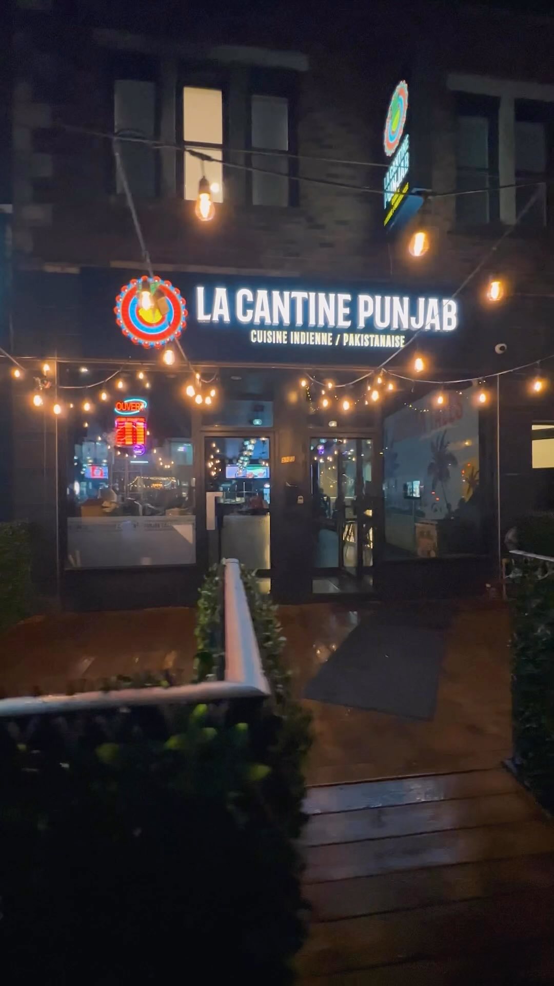 Congratulations to our client , thank you for putting your trust on us #jabalibrothers
Project : @punjab.canteen . Address:Punjab Canteen, 5323 Queen Mary Rd, Montreal, Quebec H3X 4B1
Design : @majd3d @jean_jabali
3dwallpaper: @idca3dwallpaper Construction: @renovationraco
Www.idca.design #cafe #restaurantdecoration #montreal #desinger #interiordesign #3ddesign #montrealdesigner