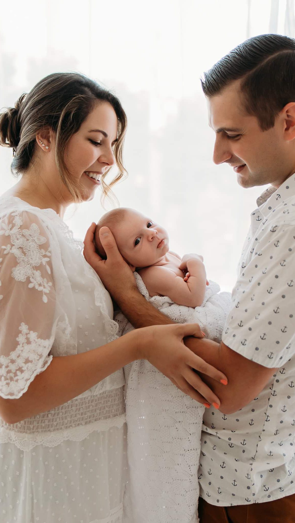 Our Sessions are Baby-Led: During our session, we’ll go at your baby’s pace. If they need to be fed, changed, or just need a little cuddle, that’s perfectly okay. There’s no rush at all—I’m here to capture those sweet moments as they naturally happen.
It’s Okay if Your Baby Isn’t Fast Asleep (or Wide Awake): Whether your baby is fast asleep or wide awake, we’ll get beautiful shots either way. Some of the best photos happen when babies are in that in-between state, with those sweet little yawns, stretches, or curious gazes. So, no need to worry—whatever mood your baby is in, we’ll make it work and capture precious moments.
Relax and Enjoy the Experience: I want you to relax and enjoy this experience. This session is all about capturing the love and connection you share with your new baby. Take a deep breath, soak in these precious moments, and let me handle the rest. I’m here to ensure everything goes smoothly so you can simply enjoy the process
It’s Okay if Your Baby Cries: Please don’t worry or get discouraged if your baby cries or gets a bit fussy—it’s completely normal! I’ve worked with many newborns and know how to soothe them. We’ll take our time, and I’ll make sure your baby is comfortable and happy.
#boisenewbornphotographer #boisenewbornstudio #newborn #boisefamilyphotographer #boisephotographer #boisephotographystudio #newbornphotographer