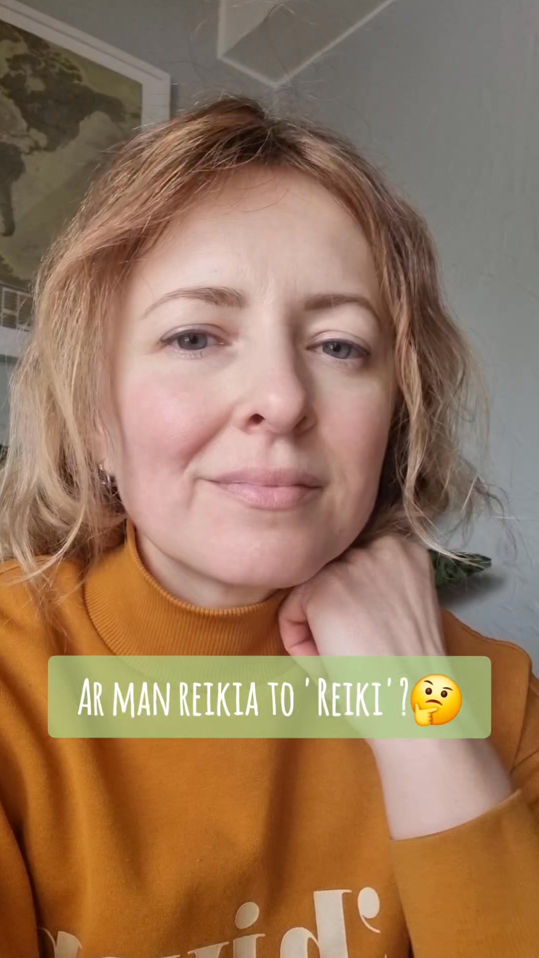 „Man viskas gerai.“ – kiek kartų per dieną tai pasakome automatiškai?
Dažnai šitas „gerai“ yra tiesiog skydas. Patogi kaukė, sauganti mus nuo kitų klausimų, o kartais – ir nuo mūsų pačių jausmų. Tačiau po šiuo trumpu žodžiu dažnai slepiasi nuovargis, neišsakytas liūdesys ar tiesiog didelis noras būti išgirstam.
Reiki nėra magiška lazdelė, bet tai įrankis, kuris padeda susitikti su savimi be filtrų. Tai laikas, kai nebereikia niekam nieko įrodinėti🤍🌿
#reiki #savijauta #nuoširdumas #saviguda #emocijos #vidinėramybė #kaukės #dropingthemask