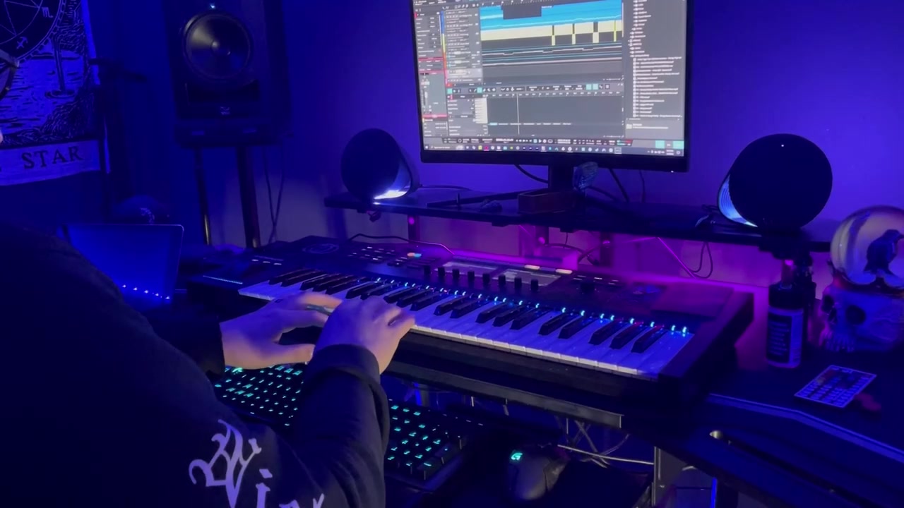 Changing things up for the Ausleben Lick of the Week… We’ve been exploring adding some orchestral elements to our music and we’re particularly fond of this percussion set called DAMAGE for reasons that should be obvious.
#ausleben #jmfstudios #alchemystudios #orchestralmusic #percussion #metalband #lickoftheweek #newmusic