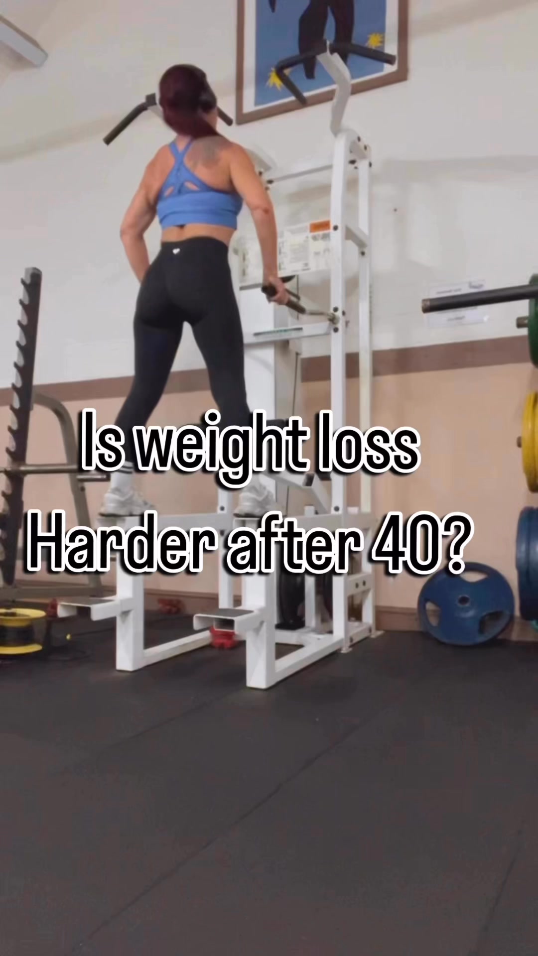 Weight loss can feel harder after 40…
But it’s not your body that’s the problem—it’s the outdated advice.
Here’s what’s really going on 👇
👉 Hormones start shifting.
That impacts your sleep, cravings, energy, and where your body stores fat. It’s not just calories in, calories out anymore.
👉 Muscle starts disappearing.
And muscle is key for metabolism. Lose it, and your body burns fewer calories doing everything—even resting.
👉 Old methods stop working.
Cardio, low-cal diets, skipping meals… they used to kind of work. Now they just leave you tired, frustrated, and stuck in a cycle.
So yes—it’s harder if you keep doing what used to work in your 30s.
But it gets a hell of a lot easier when you:
✅ Start strength training
✅ Support your hormones with the right nutrition
✅ Stop punishing your body and start working with it
Fat loss after 40 isn’t impossible.
You just need a new approach—and that’s exactly what I coach
📥 Message me if you’re ready to ditch the guesswork and do what actually works for your body now.