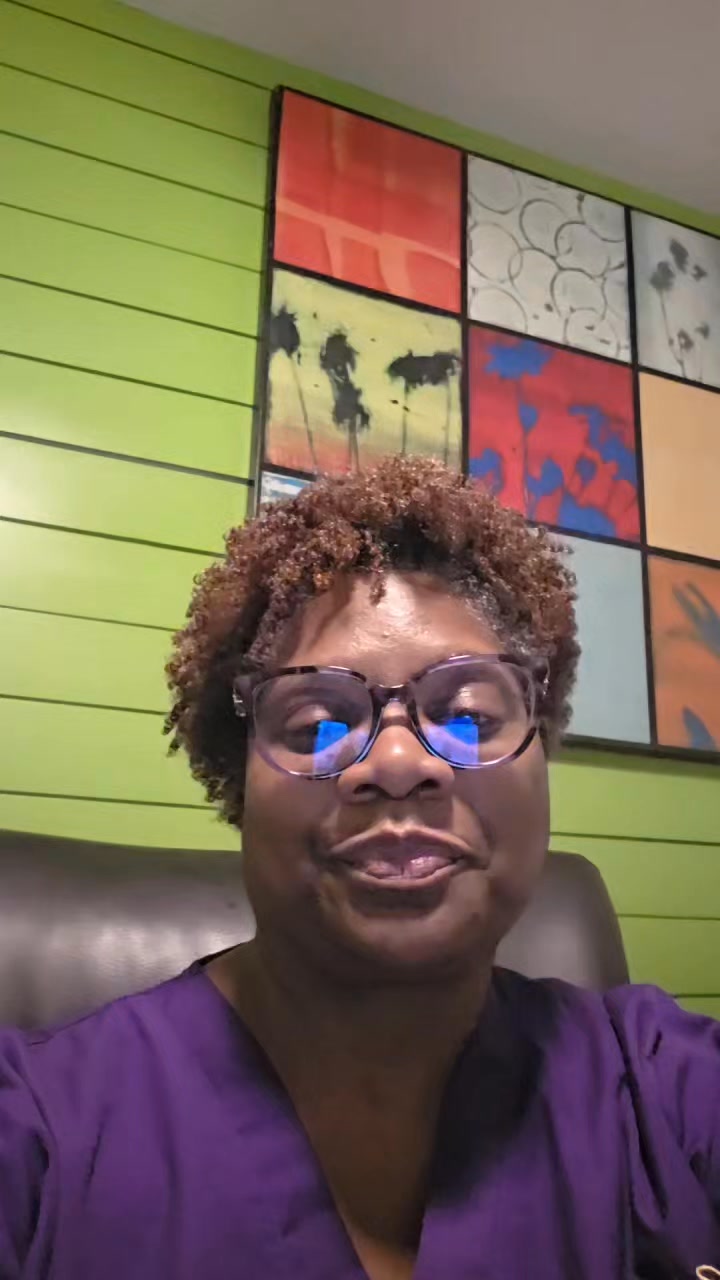 Sipping on my Unicorn Juice on this Wellness Wednesday!
Benefit: Focus on every system in your body and primes it not just for ultimate weight loss results but overall health.
Cleans your gut, liver, kidneys, and helps your lymphatic system and circulation. It's super powerful and resets your entire body and metabolism! Message "Unicorn" for more information.
Link to order: https://www.byebyebelly.com/unicornprominibundle.asp?site=robsie
Afterpay available for your convenience!