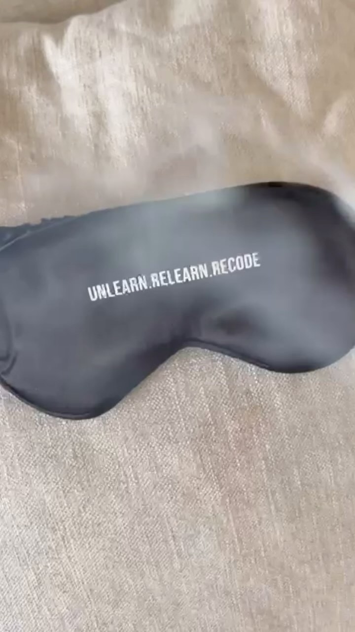 Our first retreat: The Maya Moon Retreat 🌕
Meco, Portugal 2024
A space to unlearn & let go so you can create the room to heal ❤️ relearn ✨and grow 🌳