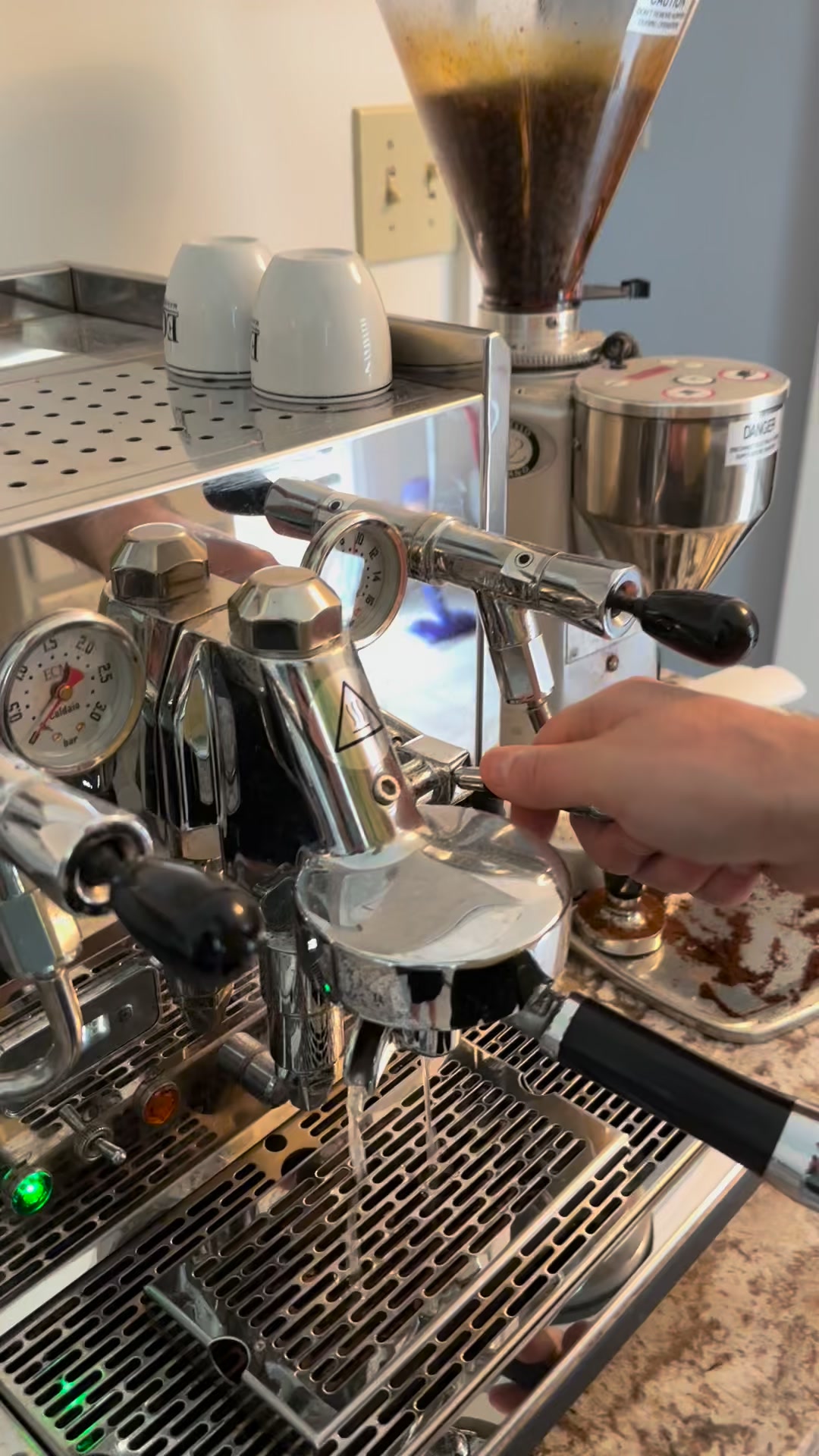 No lines, no waiting — just good vibes, fresh aroma, and our little setup doing its magic.
There’s something so satisfying about watching it come together… from beans to that perfect shot 🤎
Home barista era = unlocked.
#espressoathome #homebarista #coffeevibes #espressolover #coffeetime #morningritual #coffeeaddict #coffeelife #coffeereels #homemadecoffee #baristavibes #coffeegram #dailycoffee #coffeeathome #coffeelovers ☕