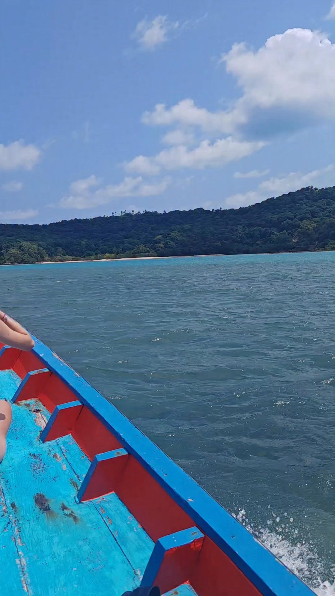 Quelle île ?
Vous (re)connaissez ?
Réponse à la fin de la vidéo.....
Dites-nous en commentaire si vous aviez la bonne réponse 🤪😉