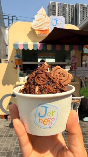 Jerney Premium Softserve
เมนูสุดฟิน “Hokkaido Milk Softserve” นมแท้เข้มข้น หอมมัน ละลายในปาก