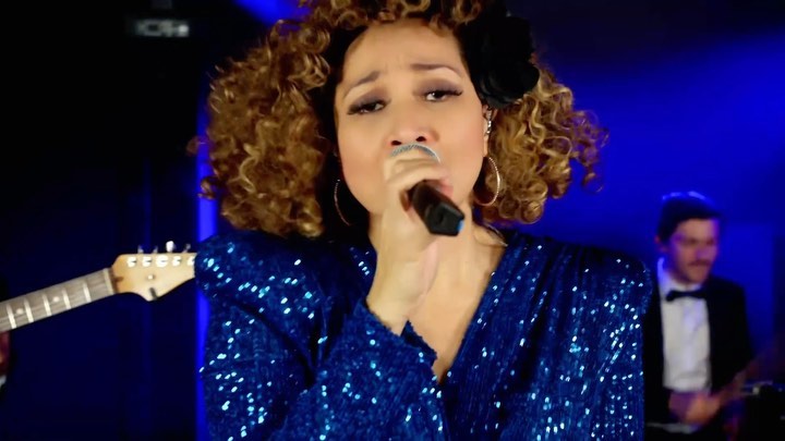 SHOW ME LOVE - Flo Collective 4pc @flocohq
#weddingband #functionband #coverband #90sdance #robins #showmelove