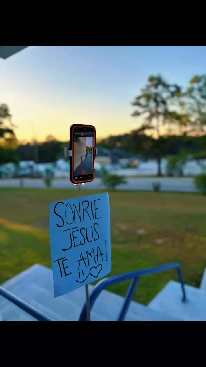 Llegando a la casa de Dios muy felices !!#jesus