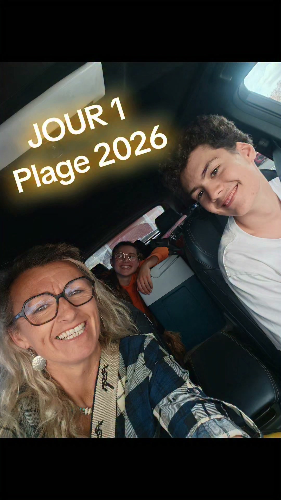 GÔOOOOOOOOOO !!!
.c'est partiiiiiii
L'ambiance est installée..
La plage est là....
Les marées sont juste parfaites...
Et on est pas prêt de s'ennuyer 🤣🤣🥰🥰
#plage
#lescrinsdederce
#bonheur
#vacances
#equitation