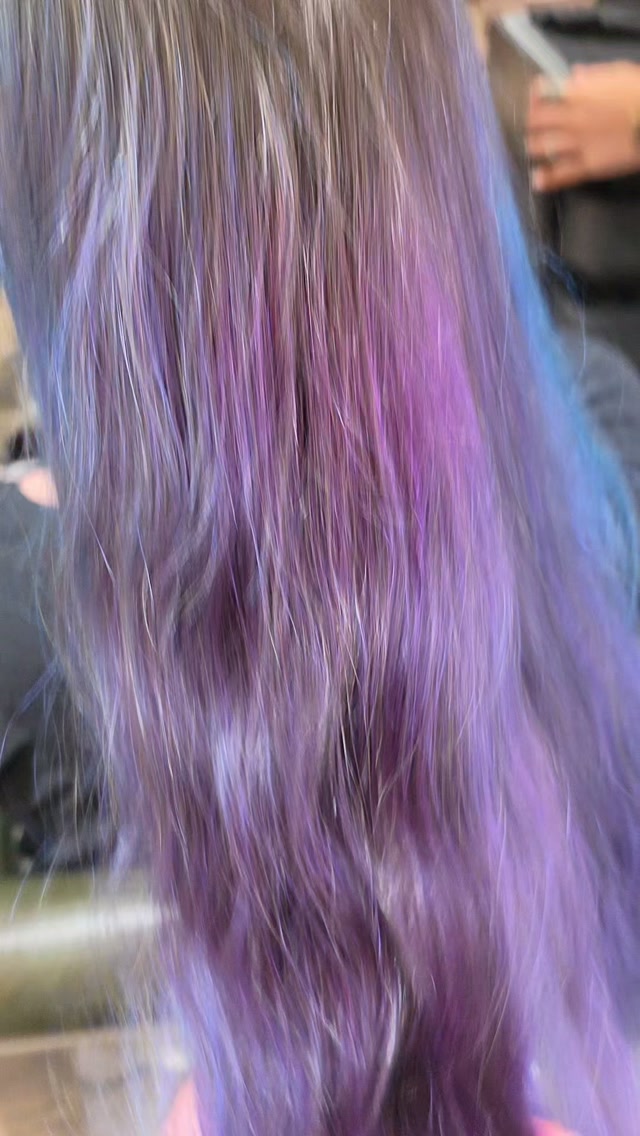 M E R M A I D // M E L T
Sometimes the before is where all the juicy stuff is hiding... 👀
This particular Stalker is no stranger to HQ, in fact, she's one of our yearly visitors, and this time she arrived with a rather juicy 10 months of regrowth for Edwin to get his colour brain stuck into!
Her previous appointment involved foil work, but this time the plan was completely different: a global pre:lightening application to convert the existing canvas, ready for something much more vivid!
When you've got waist length hair, 10months of regrowth and previous colour to navigate, this isn't a slap it on and hope for the best situation..
Edwin started with the midlengths first, giving the previously coloured hair a head start. Once those areas had achieved enough lift, he moved onto the natural regrowth, giving him much more control over development rather than asking everything to do the same job at the same time.
Davines pre:lightener was used throughout, because protecting the integrity of both the scalp and the hair matters just as much as getting our canvas light enough for the colour we're after.
Once the canvas was ready...IT WAS POTION TIME!
The previous colour had faded to leave a deep violet-blue pigment through the midlengths, so Edwin couldn't formulate as though he were working on a blank canvas. Instead, he worked with what was already there, balancing his Manic Panic concoction with pasteliser + blue + green to create that delicious teal without fighting the underlying pigment.
Bespoke vivid formulation is all about understanding the canvas you've actually got before deciding what you want to put on it.
Our Stalker's waist-length hair then brought up to a collarbone-to-chest length, giving the new colour a completely different shape to live in!
Deep, dimensional, slightly mysterious and giving enchanted lagoon after sunset rather than tropical holiday turquoise!
A whole lot of technical planning went into this one, but we're rather pleased with where Edwin's colour brain took it. After 10 months between visits, we think this was one heck of a way to come back to HQ 🫶 Thank you for your trust, as always!
