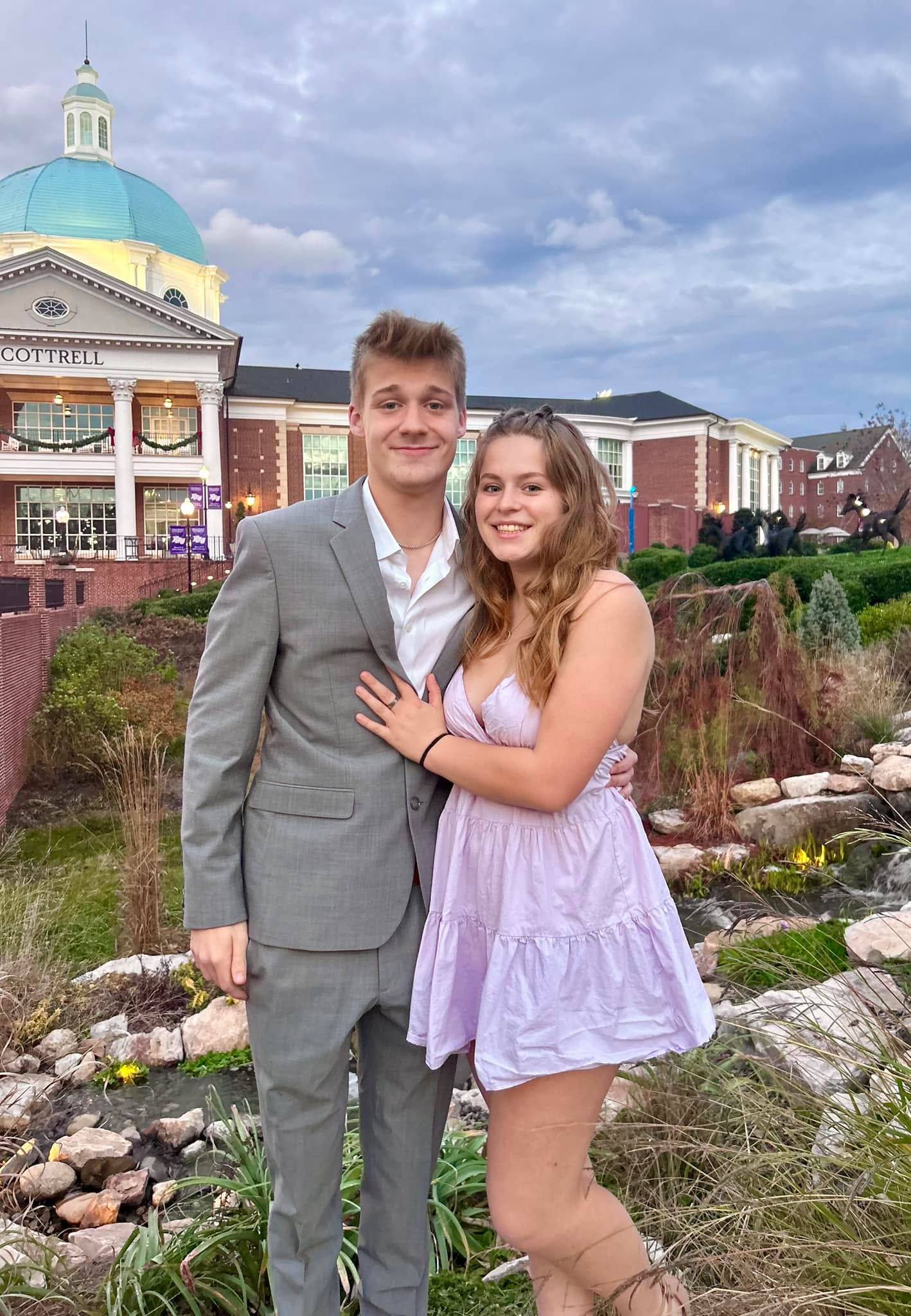 These are the faces of two successful and happy students at High Point University! Kyle is majoring in Entrepreneurial Business and Stephanie in Neurobiology.
Have a question about HPU? Ask me!
