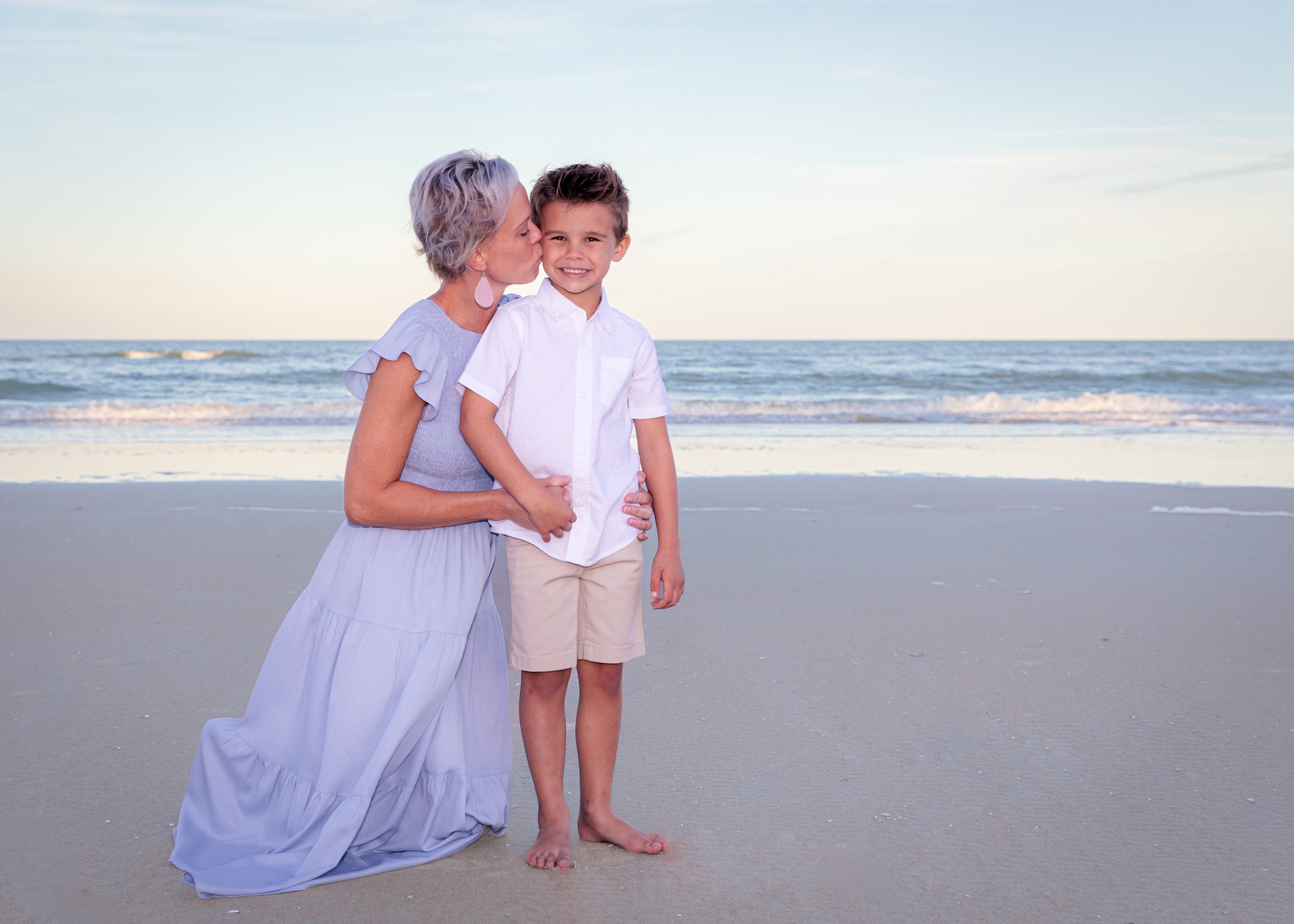 One of my favorite session of all times, capturing the special bond between mom and her son💖
#ormondbeachphotographer #ponceinlet #portorangephotographer #daytonabeach #daytonabeachphotography #daytonabeachphotographer #newsmyrnabeachphotographer #portorange #newsmyrnabeach #ormondbeach