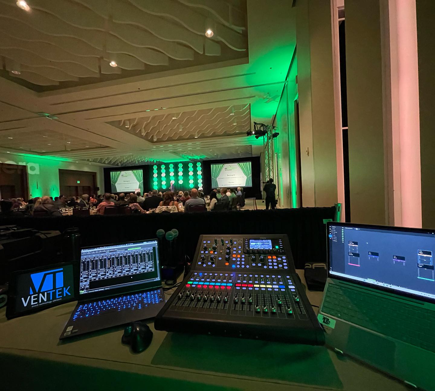 #audio with the @corporateeventssolutionspr crew #corporateevents #PuertoRico #jblpro #midasm32 #shure