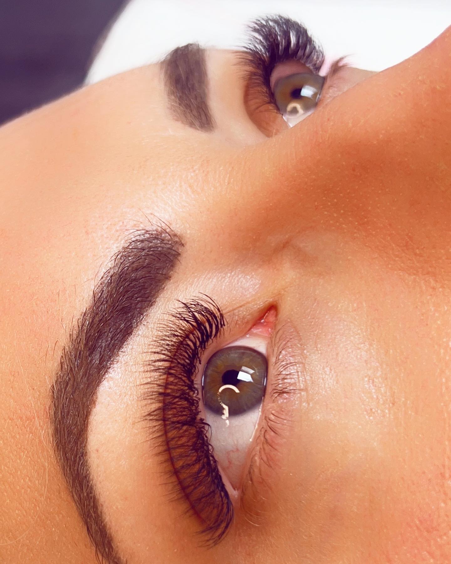Beautiful Lashes for a beautiful Bride. Hope you have a wonderful day ๐ฐโโ๏ธ