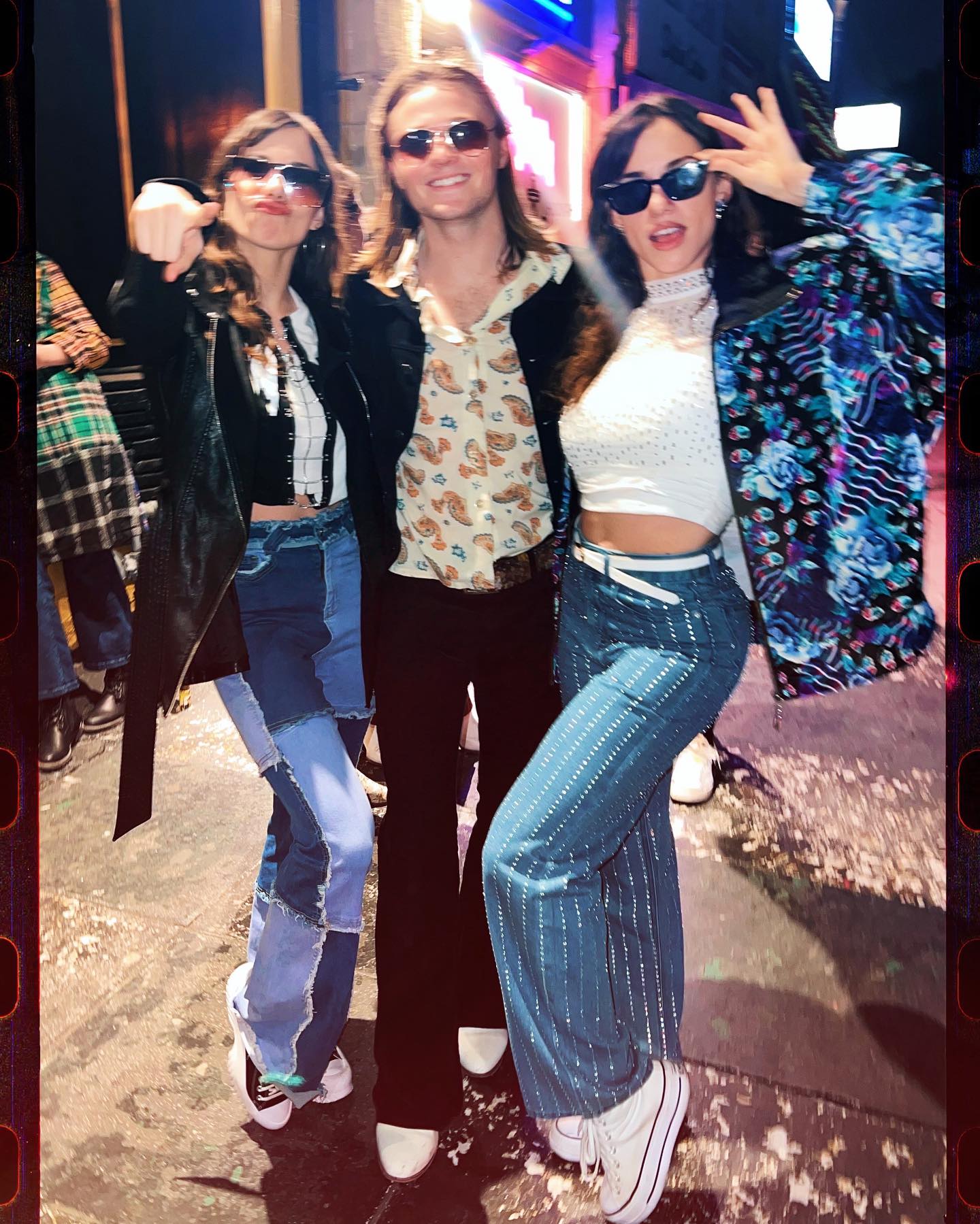 Ladies & gents!
If you’re in LA tonight we highly recommend you go and have yourself a splendid time rockin’ out to the incredible sounds of our dear friend @sacha_carlson w/ the legendary & multitalented @reedhorstmann on guitar!🎸
A true performer and beautiful soul! You won’t regret it!♥️