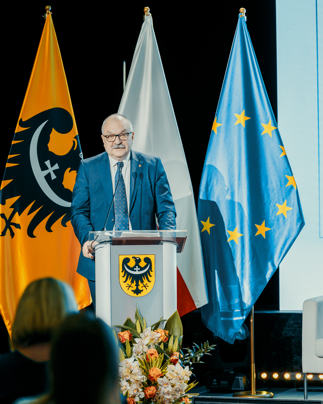 Wystąpienie marszałka Cezarego Przybylskiego otwierające konferencję która odbyła się w @hala.stulecia.official dotyczącą programu Fundusze Europejskie dla Dolnego Śląska 2021-2027.
.#WorkGroupEvents #PomyslRealizacjaEfekt #RealizacjaImprez #event #wydarzenie #eventydlafirm #konferencje #eventywroclaw #konferencjewroclaw

