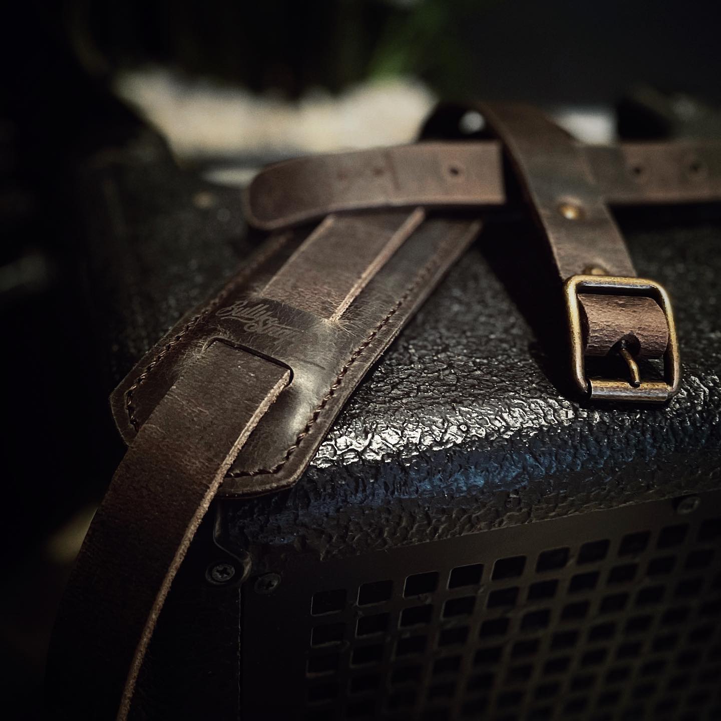Agosto chegou! 🤘🏼
.
.
.
#façaacontecer #leathergoods #leatherguitarstraps #correiasparaguitarra #acessóriosemcouro #handmade #leather #feitosàmão #feitosàmãonobrasil #couro #artigosdecouro #qualidade #exclusividade #rústico #rocknroll #blues #coffee #café #musicacouroecafé #agenteamaoquefaz