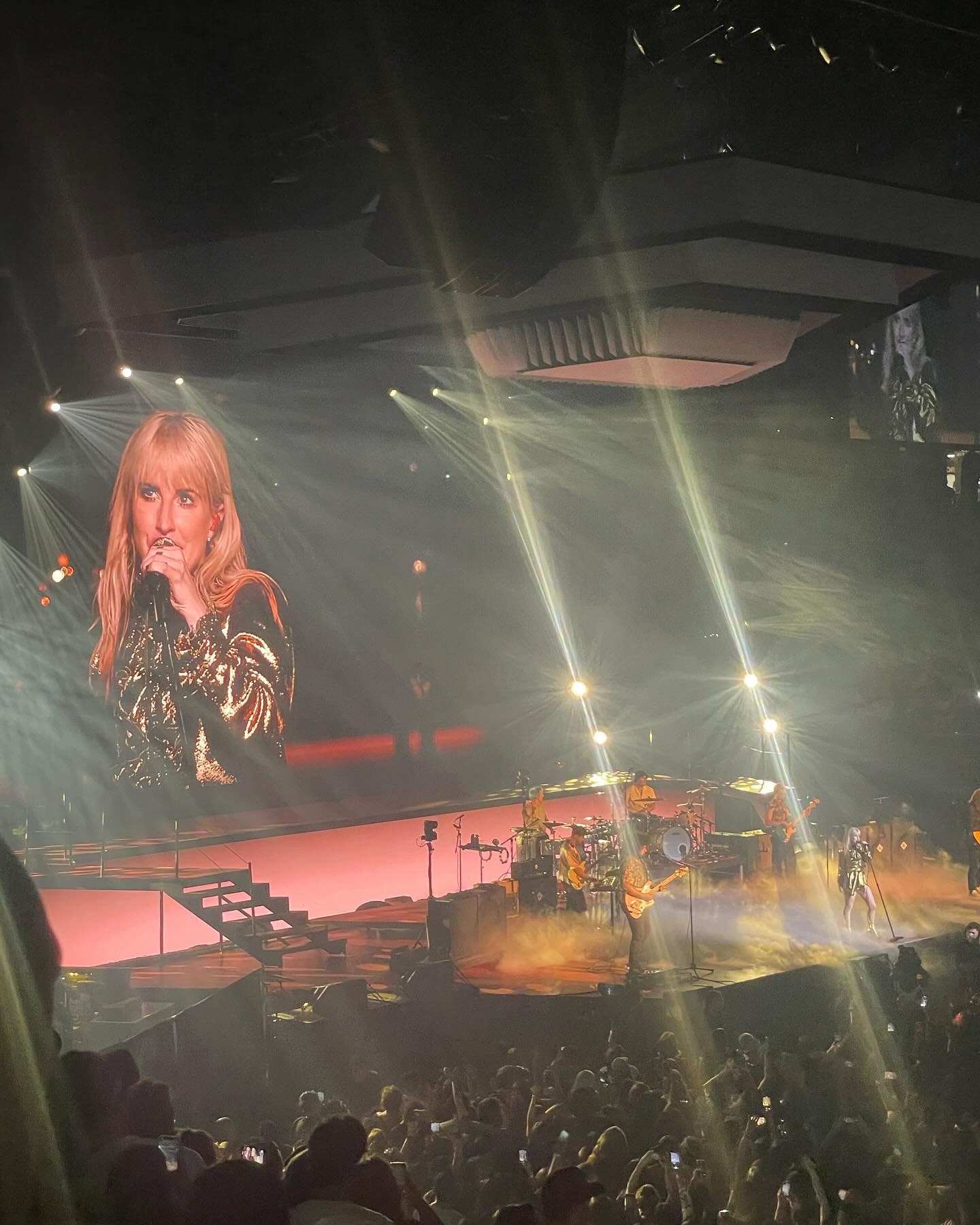 “”Well, well, well, look at you, don't you clean up nice?
Bet it feels good to leave the past behind
Your subscription to redemption has been renewed
You keep your head high, smooth operator in a shit-stained suit”😮💨 My QUEEN MS. WILLIAMS 🙌🏻