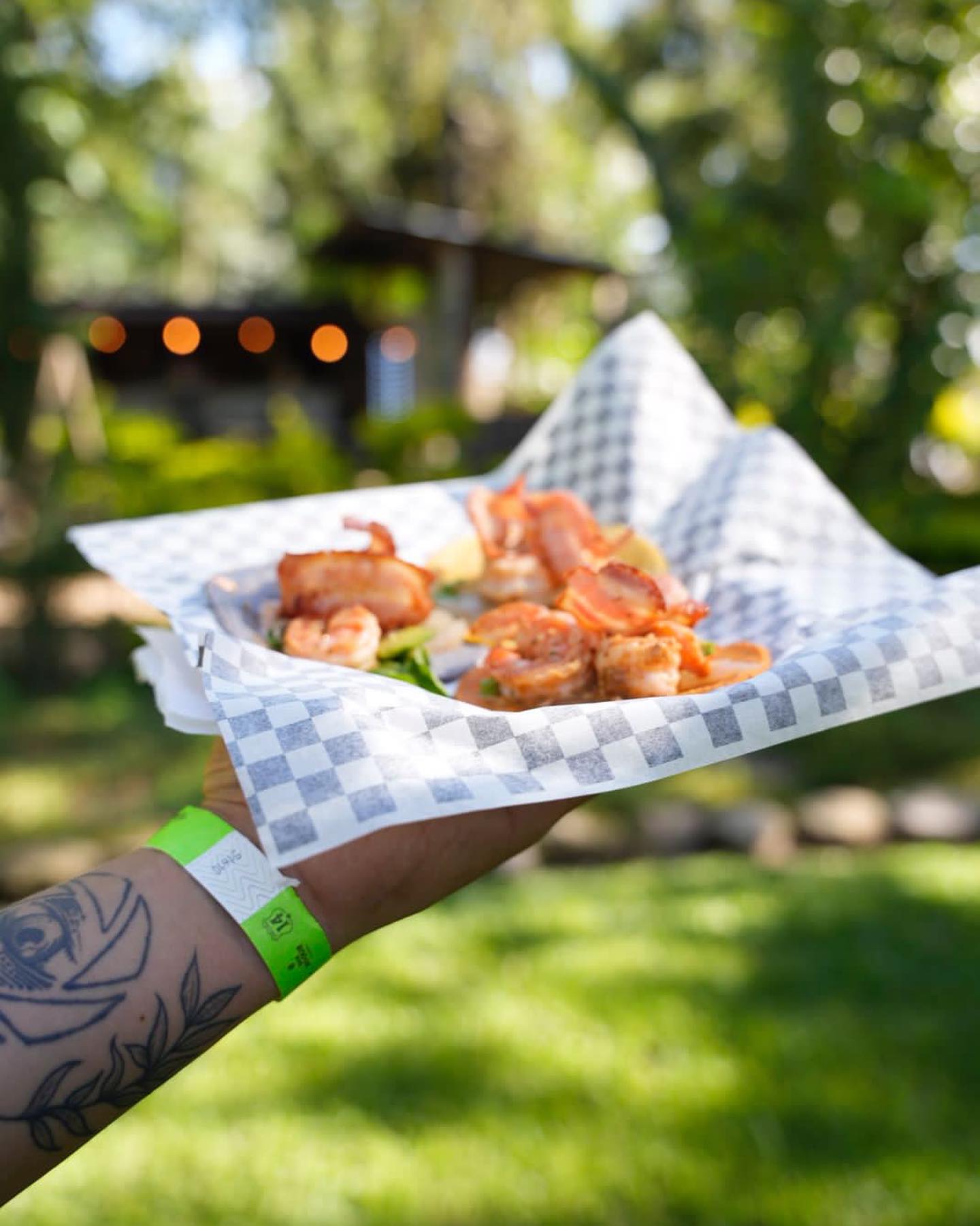 ¡Hoy los estamos esperando con unos tacos buenísimos en el IPAlooza de @antiguacerveza_elbosque !
#gastronomia #beer #craft #tacos #antiguaguatemala #antigua #guate
📍 @antiguacerveza_elbosque