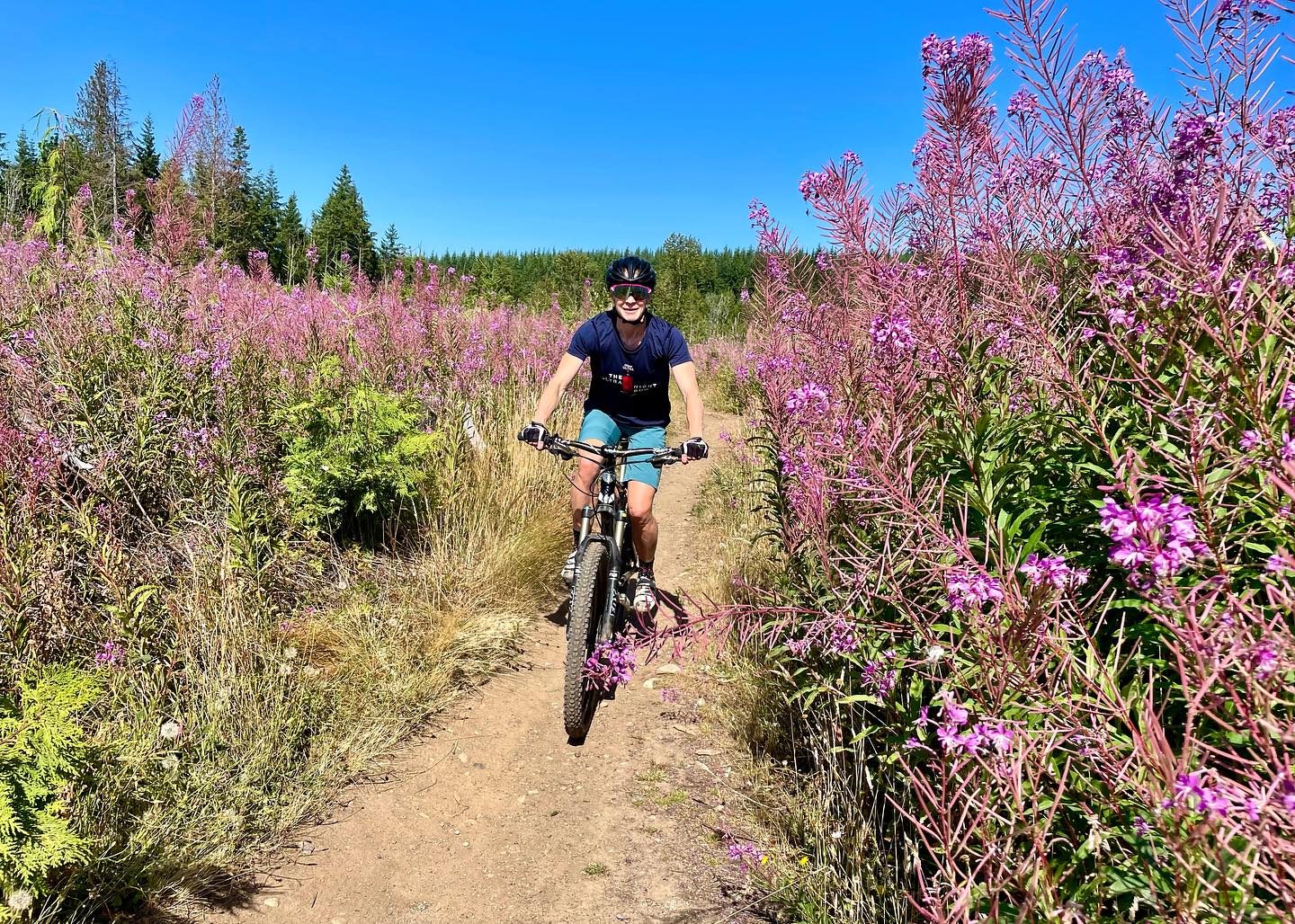 One of the biggest gifts of fitness is feeling ease and joy in moving your body. And the more you enjoy something, the greater chances you will continue. But, like most good things in life, the struggle comes before the reward. Don’t give up on yourself. You are worth it. #healthyageing #moveyourbodyeveryday #getoutdoors #livingwithheartdisease #athleteatheart #rideabike #playmatters #keepfitandhealthy #kitsenergy #healthybodyhealthymind