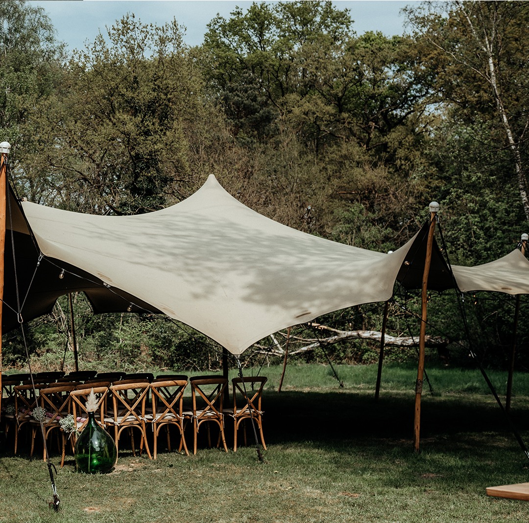 A perfect day 💚
📸 credits: @kristelcuyvers.photography
#metkachet #akachetvenue #cachecour #wedding #weddingvenue #eventvenue #eventcatering #venue