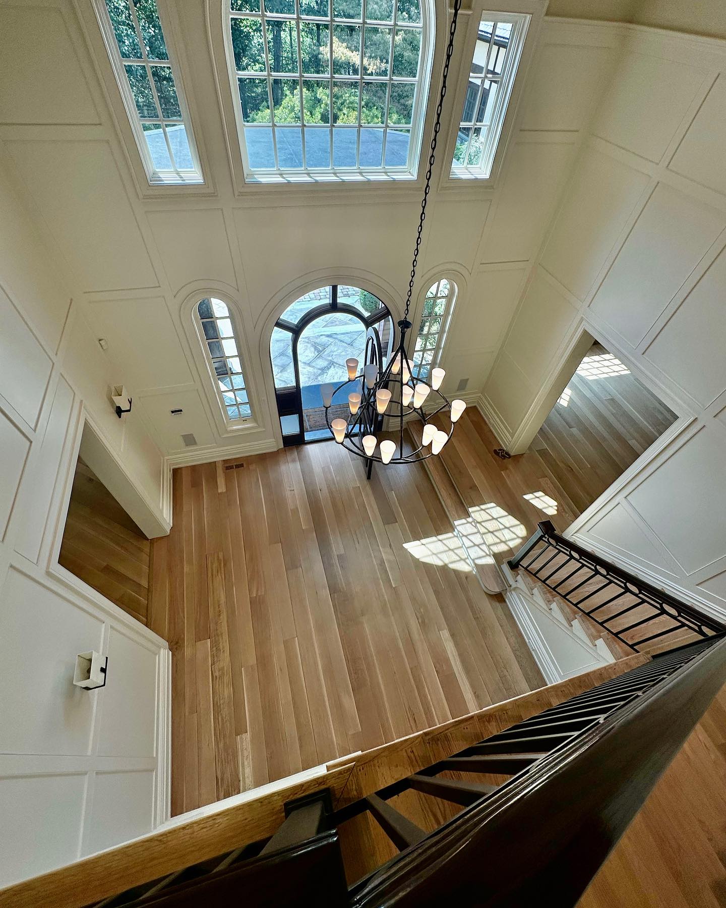 We've just completed a stunning refinishing job featuring Wide Plank Quarter Sawn White Oak. Almost 8000 SF of this gorgeous wood refinished with the Bona Finish System. This wood grade is among the most premium in our industry. We applied 2 coats of Bona Natural Sealer followed by 2 coats of HD Traffic Satin for that perfect natural look.