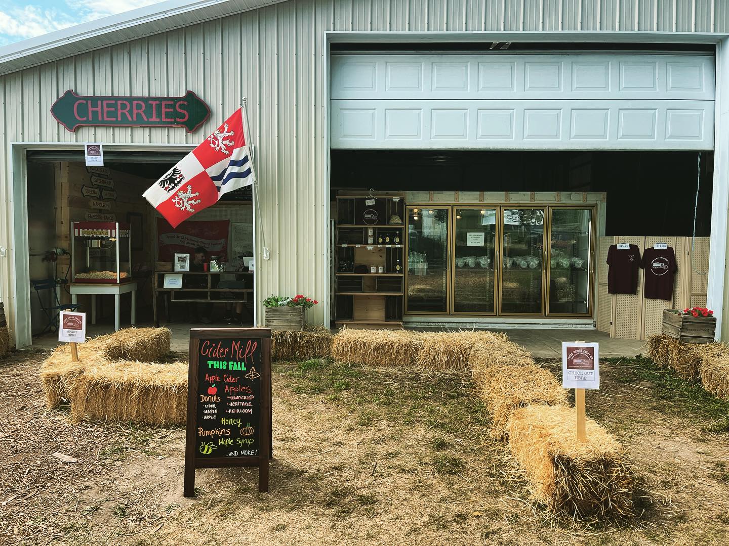 Today is our last day open for cherry season! We will close at 6pm today, Sunday Aug 6th and reopen this fall for cider, donuts, apples, pumpkins and more. Stay tuned and thanks to all our amazing customers and supporters!